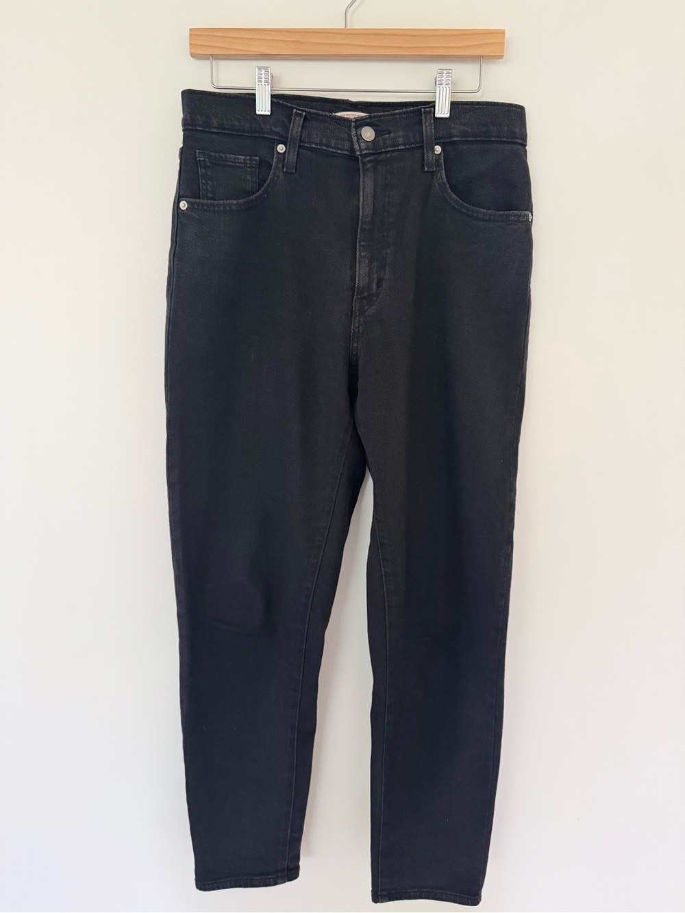Levi’s High Waisted Mom Jean Size 30